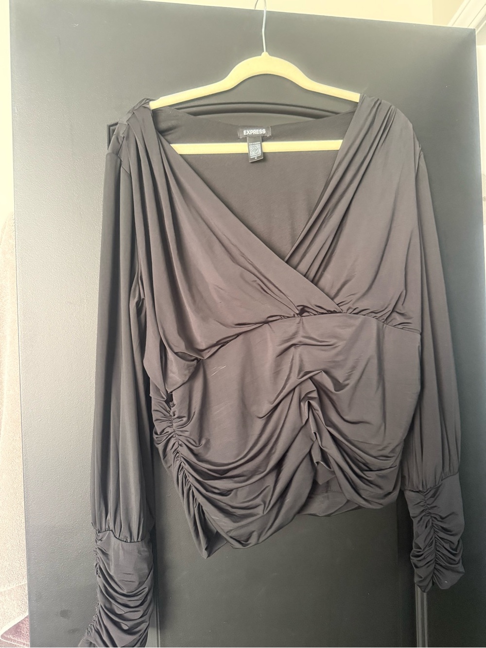 Express Black Ruched V-Neck Long Sleeve Top